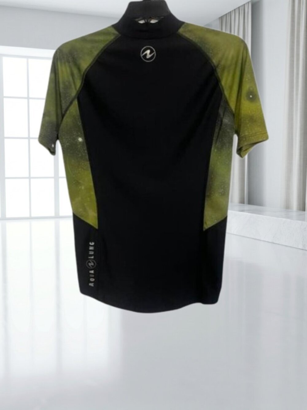 Aqua Lung Galaxy Short Sleeve Dive Shirt Sun Protection Rash Guard - Picture 3 of 8